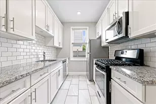 102 5 Congress St, Jersey City, NJ 07307 - Photo 5