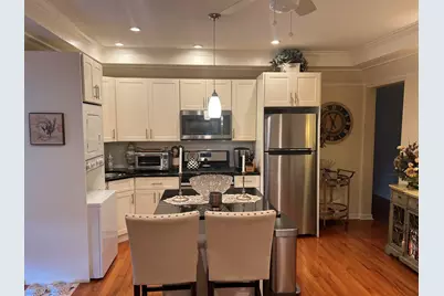 907 Summit Ave #3A, Jersey City, NJ 07307 - Photo 1