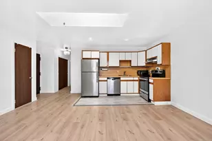 137 71st St, Guttenberg, NJ 07093 - Photo 7