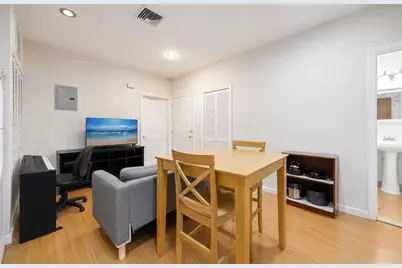 182A Christopher Columbus Dr #1, Jersey City, NJ 07302 - Photo 5