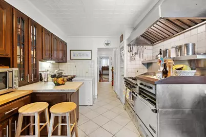 254.5 Palisade Ave, Jersey City, NJ 07307 - Photo 17