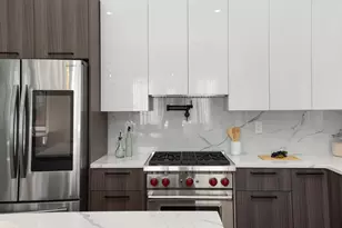 139 New York Ave, Jersey City, NJ 07307 - Photo 11