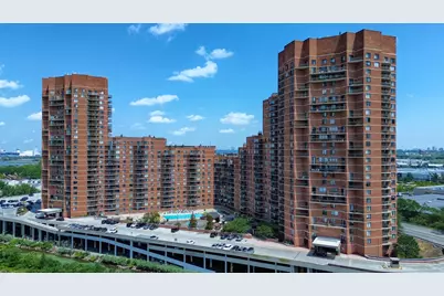 2140 Harmon Cove Tower #2140, Secaucus, NJ 07094 - Photo 29