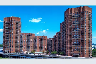 2140 Harmon Cove Tower #2140, Secaucus, NJ 07094 - Photo 27