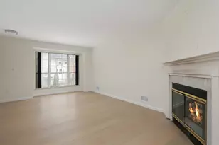 33 Holly St, Jersey City, NJ 07305 - Photo 11