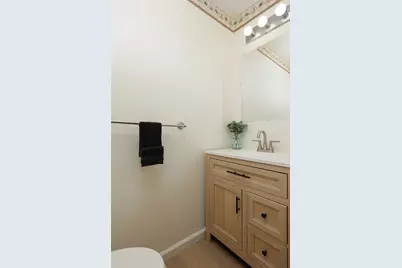 33 Holly St, Jersey City, NJ 07305 - Photo 13