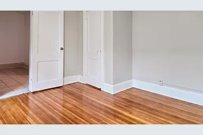 368 Broadway #25, Bayonne, NJ 07002 - Photo 5