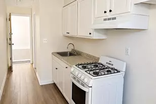 920 Broadway, Bayonne, NJ 07002 - Photo 3