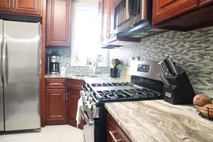 408 Woodlawn Ave, Jersey City, NJ 07305 - Photo 5