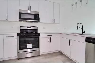 425 Avenue C #404, Bayonne, NJ 07002 - Photo 7
