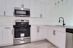 425 Avenue C, Bayonne, NJ 07002 - Photo 7