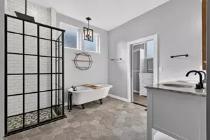 10 Graham St, Jersey City, NJ 07307 - Photo 23