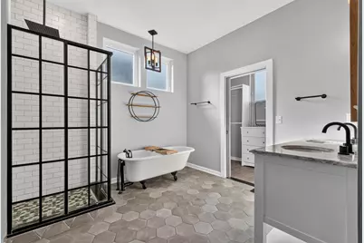 10 Graham St, Jersey City, NJ 07307 - Photo 23