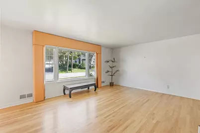 9 Westminster Terrace, West Orange Township, NJ 07052 - Photo 5