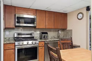 106 Evergreen St, Bayonne, NJ 07002 - Photo 5