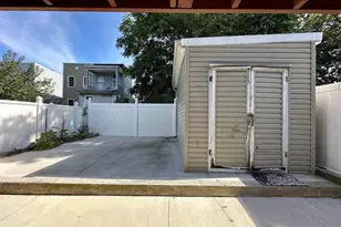 374 Cator Ave, Jersey City, NJ 07305 - Photo 11