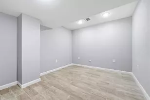 244 Clinton Ave, Jersey City, NJ 07304 - Photo 13