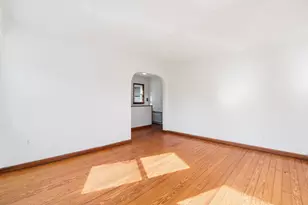 49 Livingston Ave, Lyndhurst Township, NJ 07071 - Photo 5