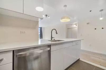 102 Christopher Columbus Dr #402, Jersey City, NJ 07302 - Photo 7