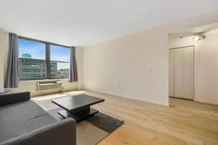 102 Christopher Columbus Dr, Jersey City, NJ 07302 - Photo 3