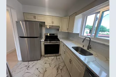 219 Cliff St #2, Cliffside Park, NJ 07010 - Photo 11