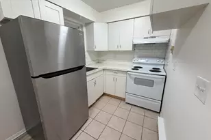 81 70th St, Guttenberg, NJ 07094 - Photo 7