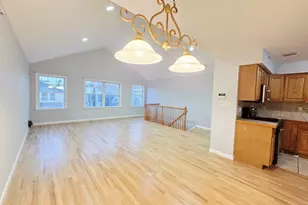 27 Jewett Ave, Jersey City, NJ 07304 - Photo 7
