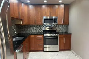 19 Alder St, Jersey City, NJ 07305 - Photo 3