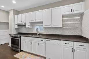 341 73rd St, North Bergen, NJ 07047 - Photo 3