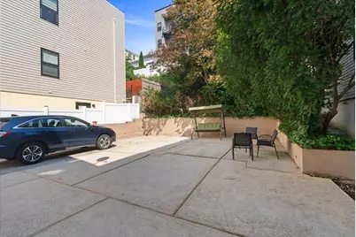 584 Liberty Ave, Jersey City, NJ 07307 - Photo 27