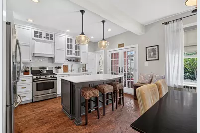 16 Marion Ct, Bayonne, NJ 07002 - Photo 11