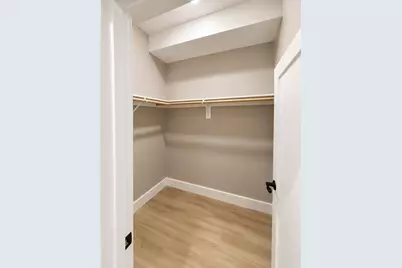 6121 Unit 302 Bergenline Ave #302, West New York, NJ 07093 - Photo 5