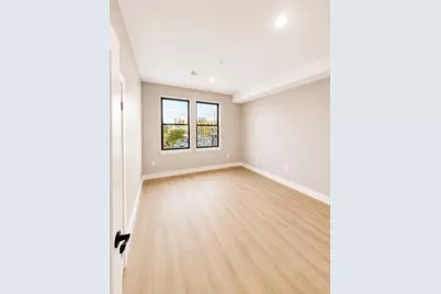 6121 Unit 302 Bergenline Ave #302, West New York, NJ 07093 - Photo 7