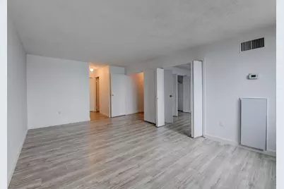 807 Harmon Cove Tower #807, Secaucus, NJ 07094 - Photo 19
