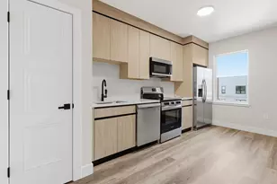 304 61st St, West New York, NJ 07093 - Photo 5