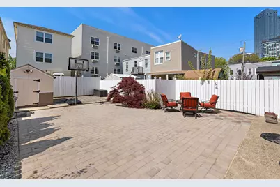 35 Elizabeth St, Jersey City, NJ 07306 - Photo 25