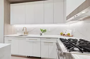 396 1st St, Jersey City, NJ 07302 - Photo 9