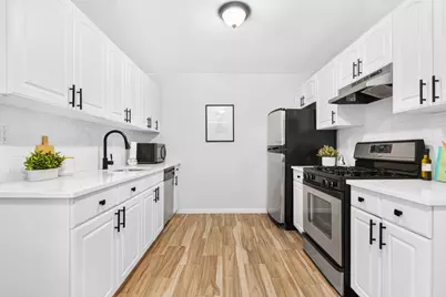 1011 Avenue C #325, Bayonne, NJ 07002 - Photo 5