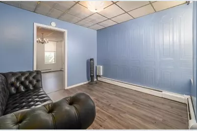 387 Woodlawn Ave, Jersey City, NJ 07305 - Photo 11