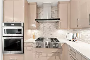 150 Henley Pl, Weehawken, NJ 07086 - Photo 9