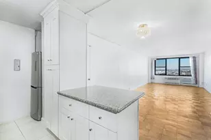 10 Huron Ave, Jersey City, NJ 07306 - Photo 3