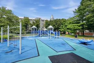 6 Intrepid Ct, Jersey City, NJ 07305 - Photo 25
