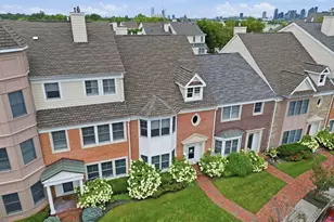 6 Intrepid Ct, Jersey City, NJ 07305 - Photo 29
