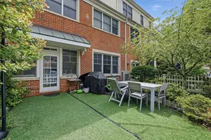 6 Intrepid Ct, Jersey City, NJ 07305 - Photo 21