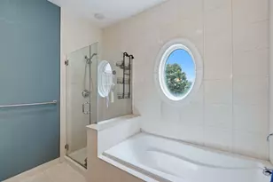 6 Intrepid Ct, Jersey City, NJ 07305 - Photo 15