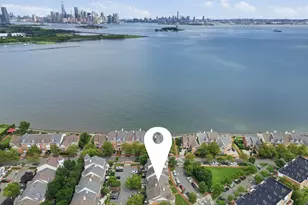 6 Intrepid Ct, Jersey City, NJ 07305 - Photo 35
