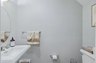 6 Intrepid Ct, Jersey City, NJ 07305 - Photo 19