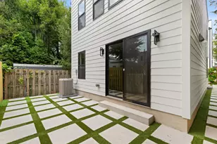 85 Sherman Pl, Jersey City, NJ 07307 - Photo 27