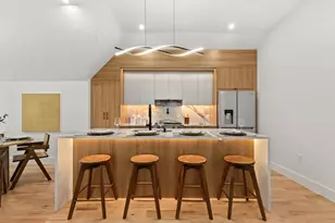 85 Sherman Pl, Jersey City, NJ 07307 - Photo 3