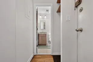 227 Christopher Columbus Dr, Jersey City, NJ 07302 - Photo 13